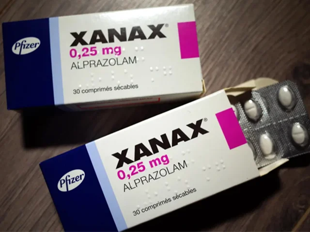 آلپورازولام ALPRAZOLAM طریقه مصرف و عوارض